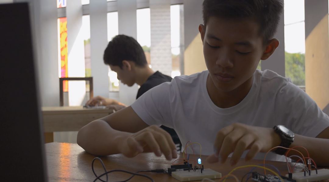 Preview image for the video "Felicia Yoon &amp; David Chak – Teach For Malaysia".
